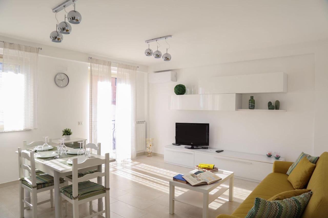 La Perla Apartment Таормина Екстериор снимка